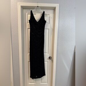 Lauren Ralph Lauren Black Sleeveless V-Neck Maxi Gown